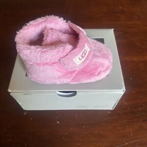 UGG Pink Fuzzy Slippers Cozy Comfort
